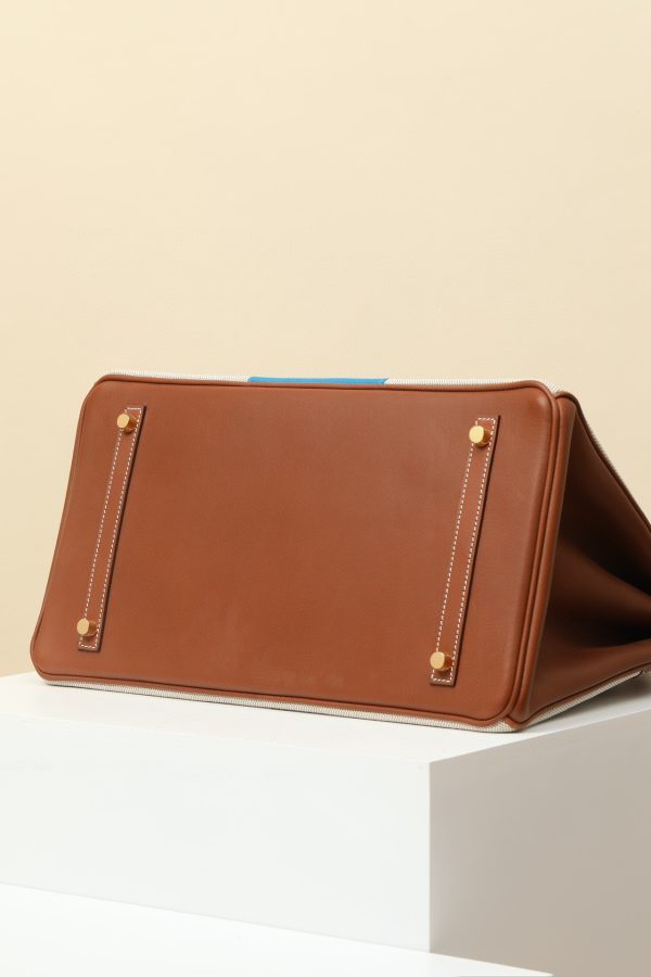 Birkin HSS 35 Barenia and Canvas Gold(37) Gold Hardware - Image 6