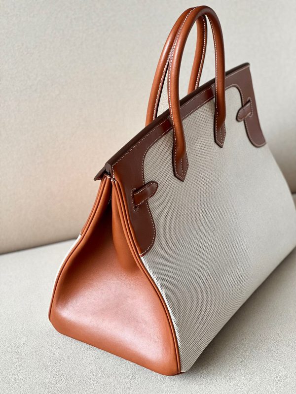 Birkin HSS 35 Barenia and Canvas in Gold(37) Gold hardware - Image 2