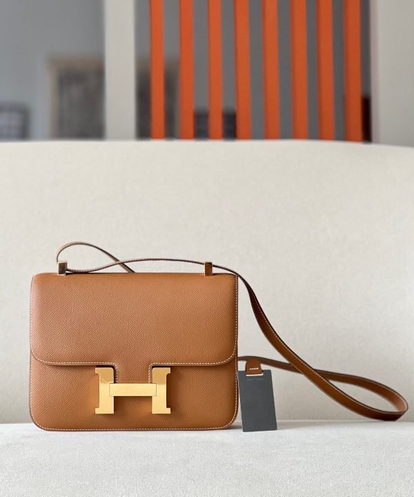 Constance 24 Epsom Gold(37) Gold Hardware