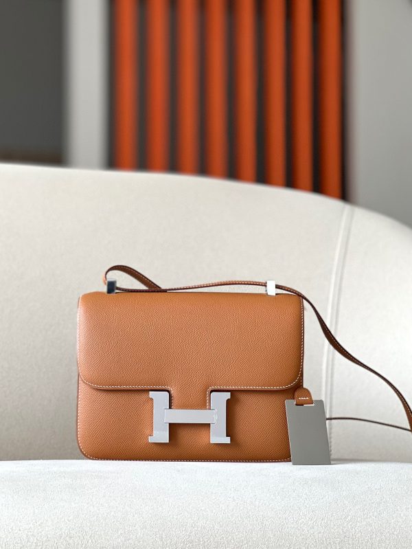 Constance 24 Epsom Gold(37) Palladium Hardware