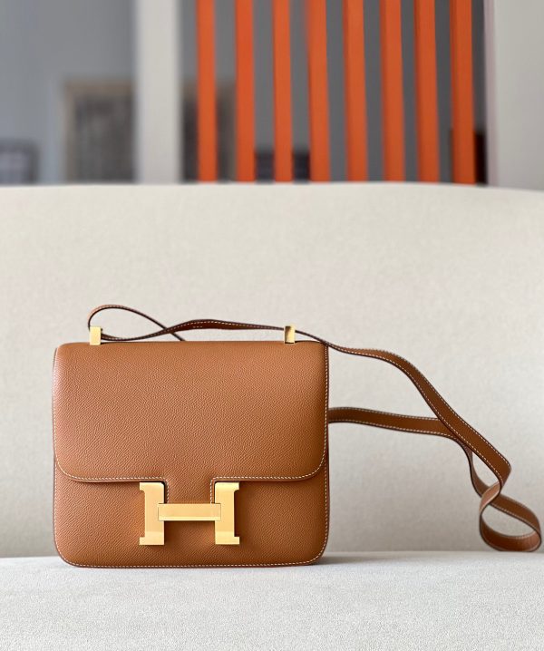 Constance 24 Epsom Gold(37) Gold Hardware
