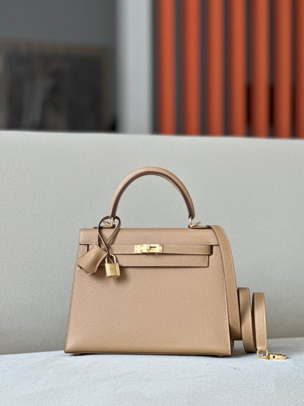 Kelly 25 Epsom Biscuit (4B) Gold Hardware