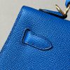 Kelly 25 Epsom Bleu France (71) Gold Hardware - Image 3