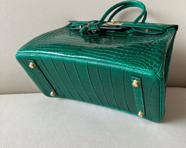 Birkin 35 Shiny Niloticus Crocodile Vert Emeraude 6Q Gold Hardware - Image 4