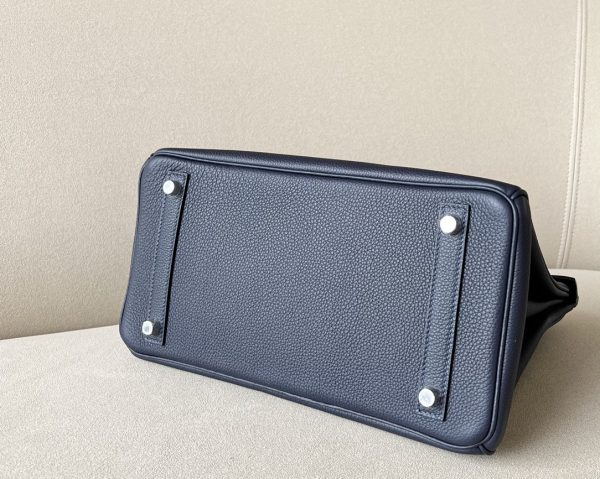 Birkin 30 Togo Blue Nuit 2Z Palladium Hardware - Image 3