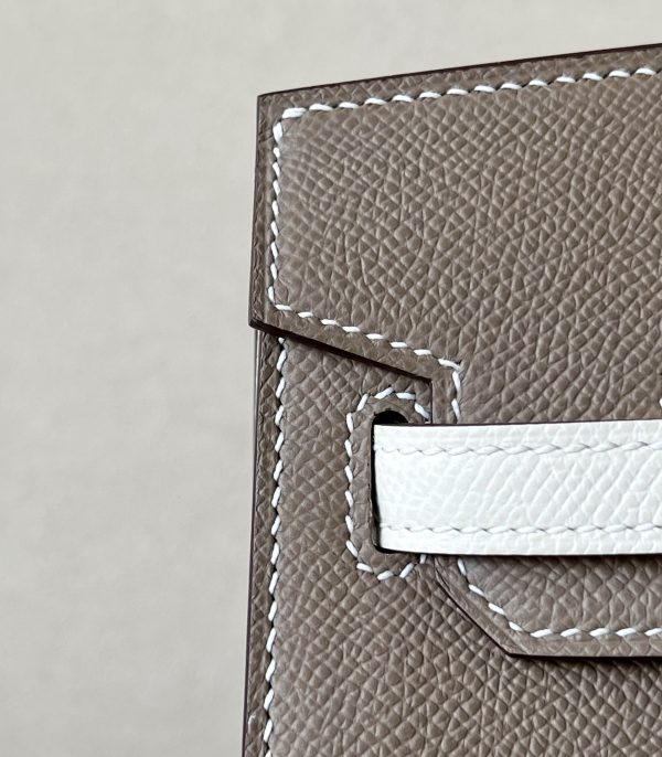 Birkin HSS 25 Etoupe 18 And Craie 10 Epsom Glod Hardware - Image 4