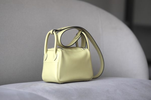 Lindy Mini Swift Jaune Poussin 1Z Gold Hardware - Image 2
