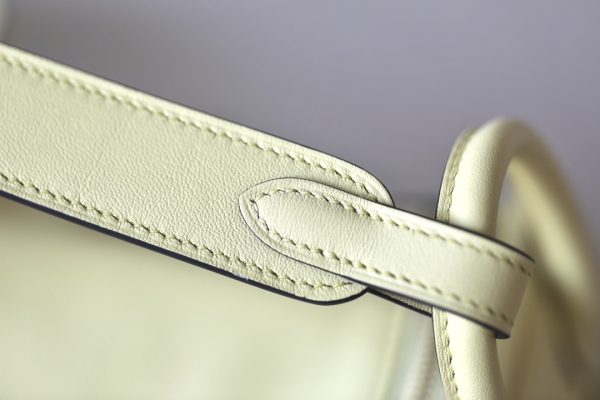 Lindy Mini Swift Jaune Poussin 1Z Gold Hardware - Image 6