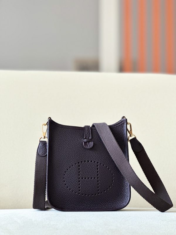 Evelyne TPM Clemence Raisin 59 Gold Hardware