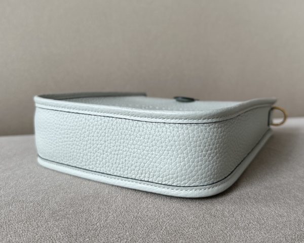 Evelyne TPM Clemence Gris Neve 0W Gold Hardware - Image 7