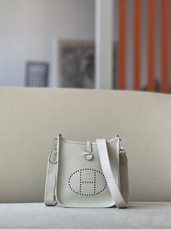 Evelyne TPM Clemence Beton 8L Palladium Hardware