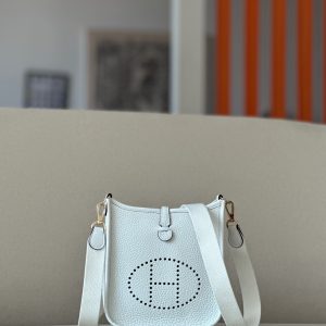 Evelyne TPM Clemence Blanc 01 Gold Hardware