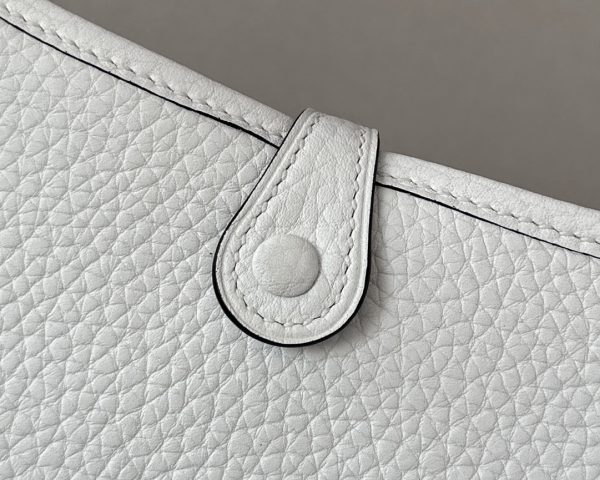 Evelyne TPM Clemence Blanc 01 Gold Hardware - Image 5