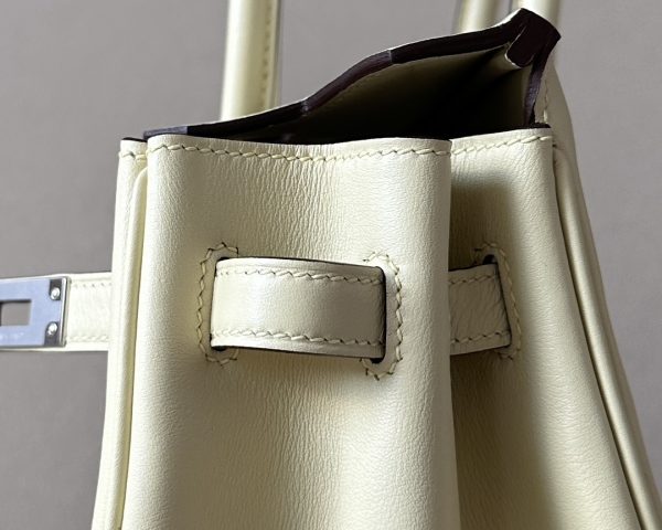 Birkin 25 Swift Jaune Poussin 1Z Palladium Hardware - Image 3