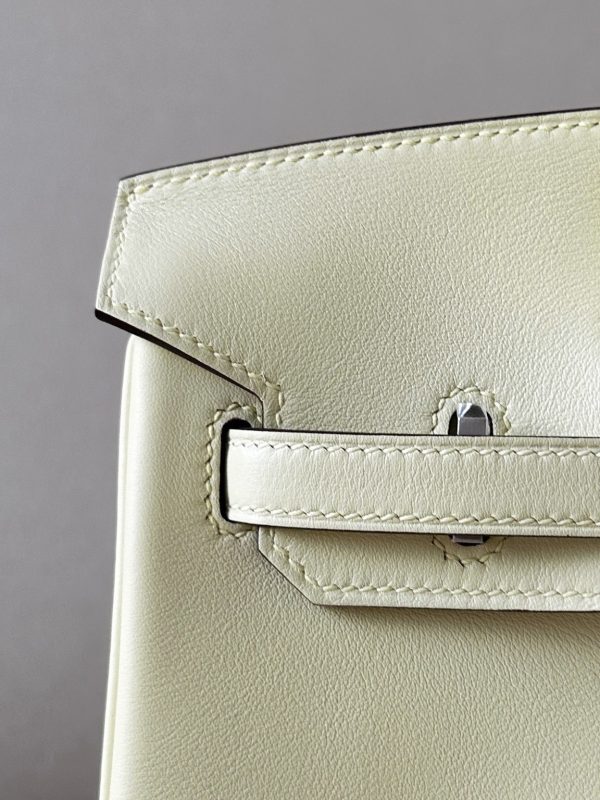 Birkin 25 Swift Jaune Poussin 1Z Palladium Hardware - Image 8