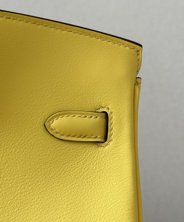 Birkin 25 Swift Jaune De Naples 9O Gold Hardware - Image 6