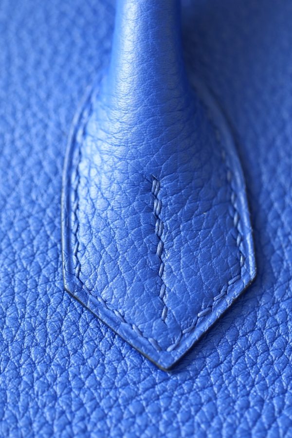 Birkin 30 Togo Bleu Electric (7T) Gold Hardware - Image 4