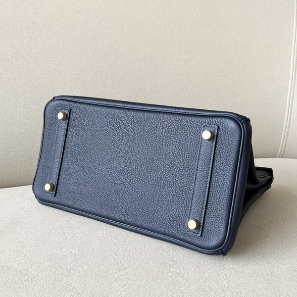 Birkin 30 Togo Bleu Nuit (2Z) Gold Hardware - Image 6