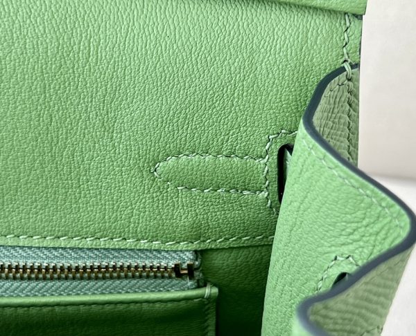 Birkin 25 Epsom Vert Criquet  (3I ) Gold Hardware Sellier - Image 10