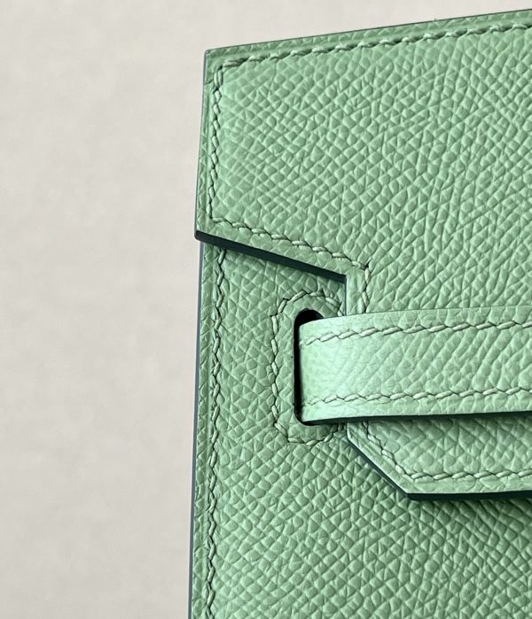 Birkin 25 Epsom Vert Criquet  (3I ) Gold Hardware Sellier - Image 7