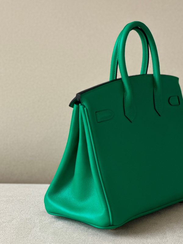 Birkin 25 Swift Menthe (6W) Gold Hardware - Image 9