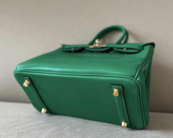 Birkin 25 Swift Menthe (6W) Gold Hardware - Image 6