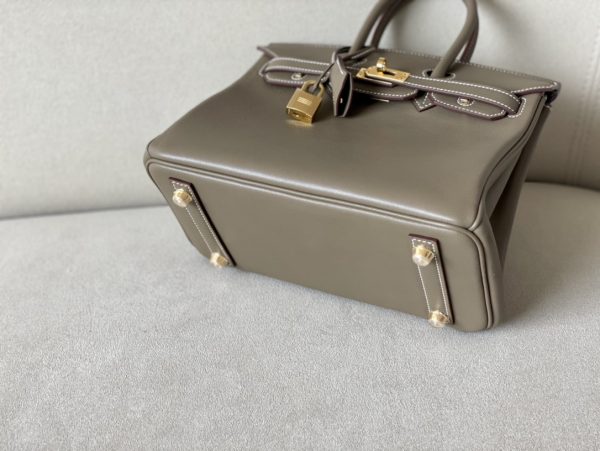 Birkin 25 Swift Etoupe(18) Gold Hardware - Image 5