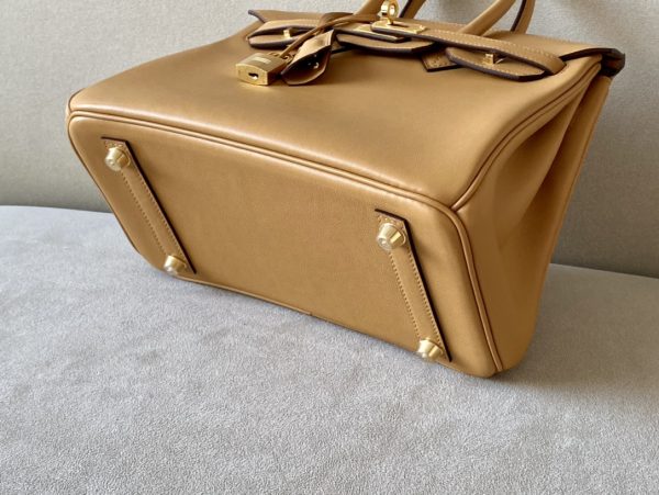 Birkin 25 Swift Biscuit (4B) Gold Hardware - Image 5