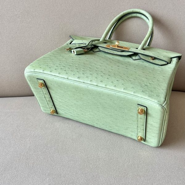 Birkin 30 Ostrich Vert Criquet (3I) Gold Hardware - Image 9