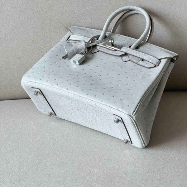 Birkin 30 Ostrich Gris Perle(80) Palladium Hardware - Image 4