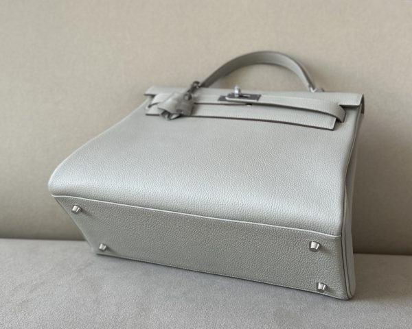 Kelly 35 Togo Gris Perle (80) Palladium Hardware - Image 9