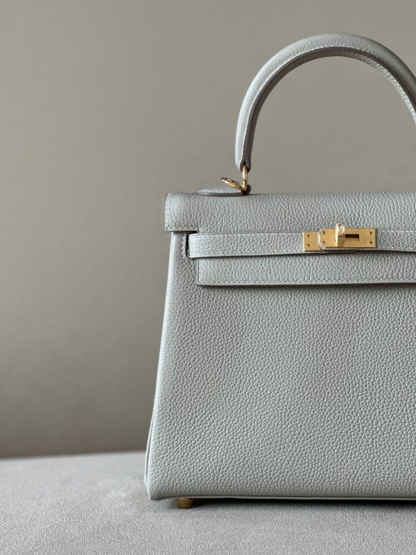 Kelly 25 Togo Gris Perle(80) Gold Hardware - Image 2