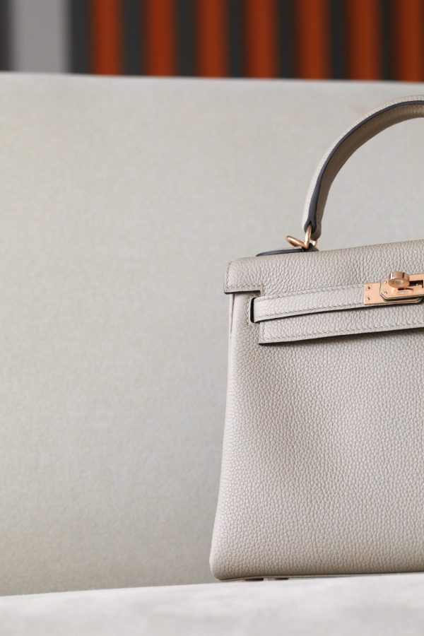 Kelly 25 Togo Gris Tourterelle(81) Rose Gold Hardware - Image 3