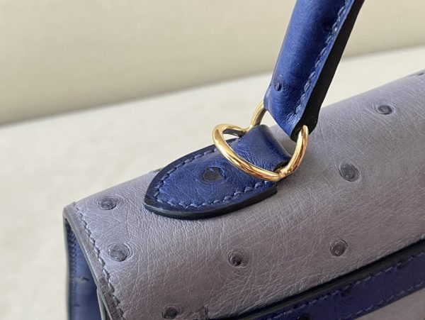 Kelly HSS 25 Ostrich Gris Agate(82)  and Bleu Irisn(77) Gold Hardware - Image 9