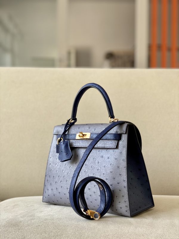 Kelly HSS 25 Ostrich Gris Agate(82)  and Bleu Irisn(77) Gold Hardware - Image 2