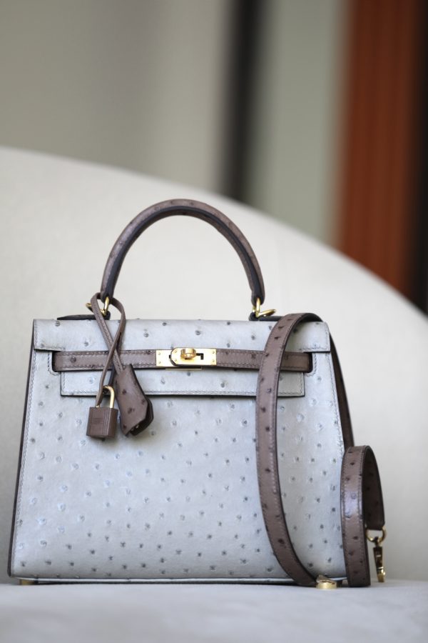 Kelly HSS 25 Ostrich Etoupe(18) and Beton(8L)  Gold Hardware