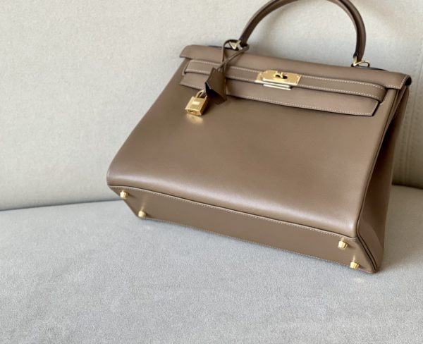 Kelly 35 Swift Beige De Weimar (D0) Gold Hardware - Image 4