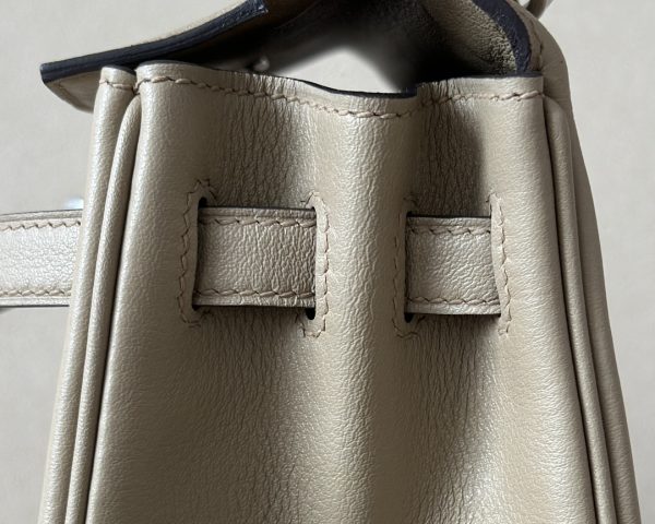Kelly 25 Swift Beige Marfa (8Q) Palladium Hardware - Image 5