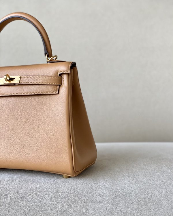 Kelly 25 Swift Chai (0M) Gold Hardware - Image 9