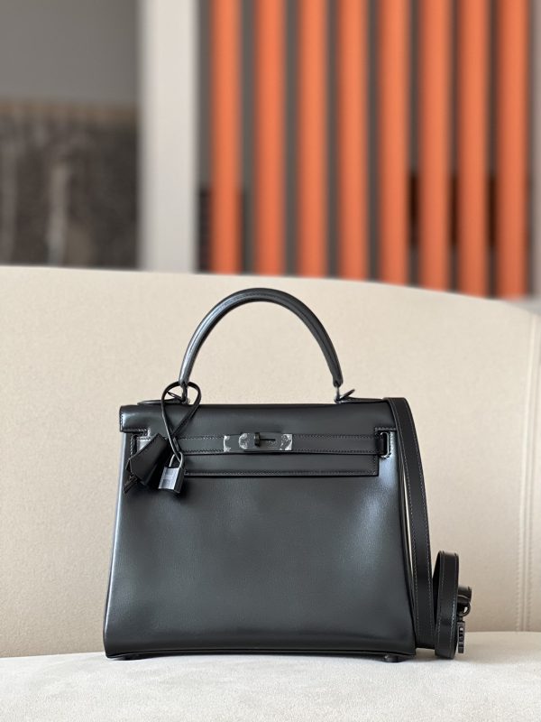 Kelly 28 Black Box Calf So Balck PVD Hardware