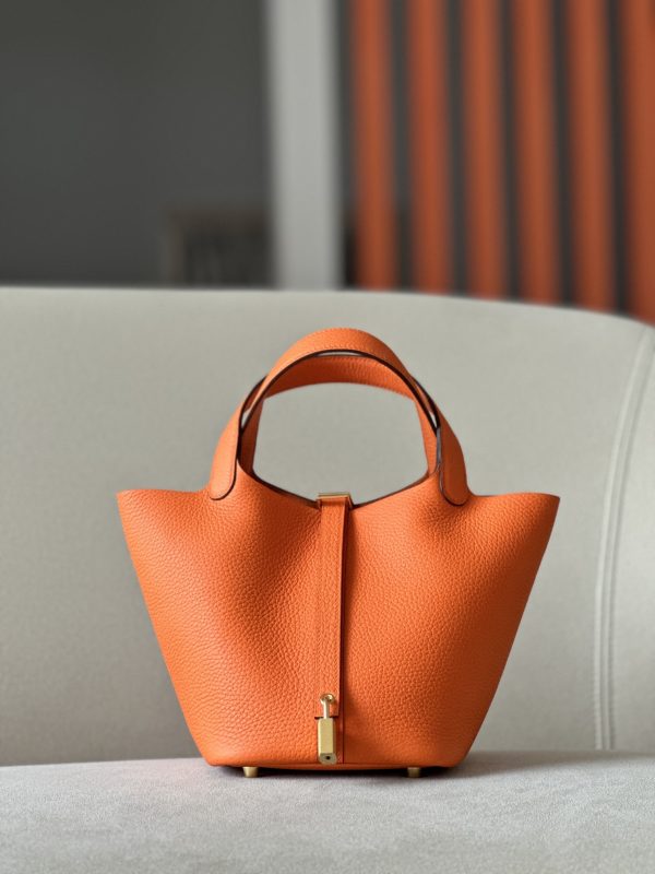 Picotin Lock 18 Clemence Orange(93) Gold Hardware