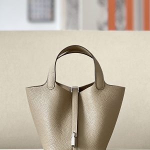Picotin Lock 18 Clemence  Beige Marfa(8Q) Palladium Hardware