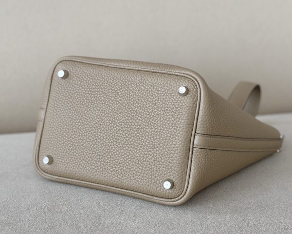 Picotin Lock 18 Clemence  Beige Marfa(8Q) Palladium Hardware - Image 4