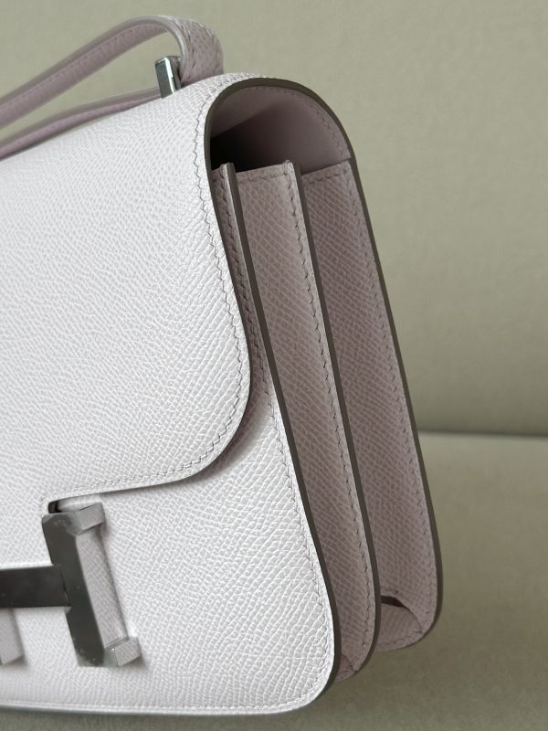 Constance 19 Epsom Mauve Pale(09) Palladium Hardware - Image 9