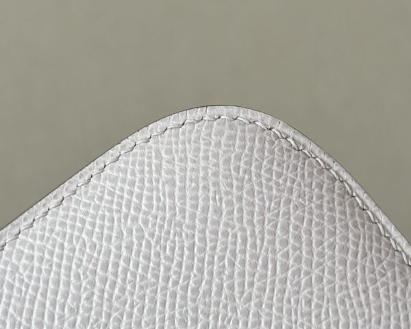 Constance 19 Epsom Mauve Pale(09) Palladium Hardware - Image 5