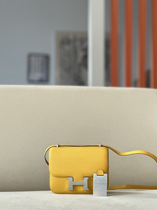 Constance 19 Epsom Jaune Amber(9D) Palladium Hardware
