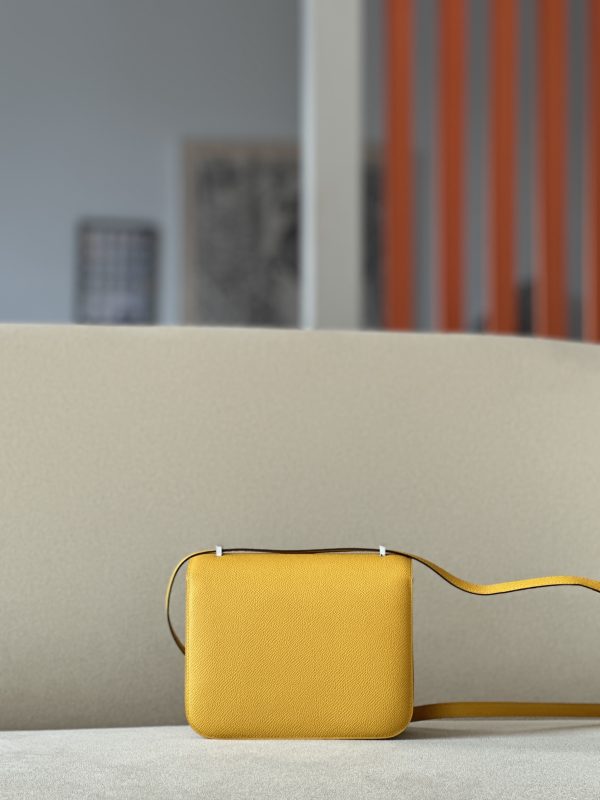 Constance 19 Epsom Jaune Amber(9D) Palladium Hardware - Image 2