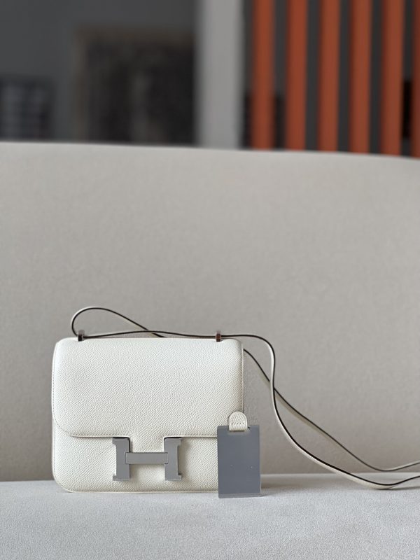 Constance 19 Epsom Nata(I2) Palladium Hardware