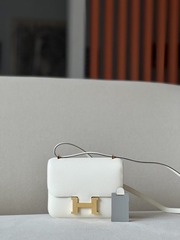 Constance 19 Epsom Nata(I2) Gold Hardware