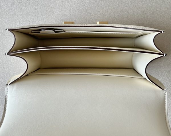 Constance 19 Epsom Nata(I2) Gold Hardware - Image 6